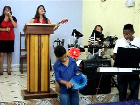 Quadrangular Vera Cruz..B.H....M.G....29 Fevereiro 2012 - Jakiane - Ministerio de Louvor.