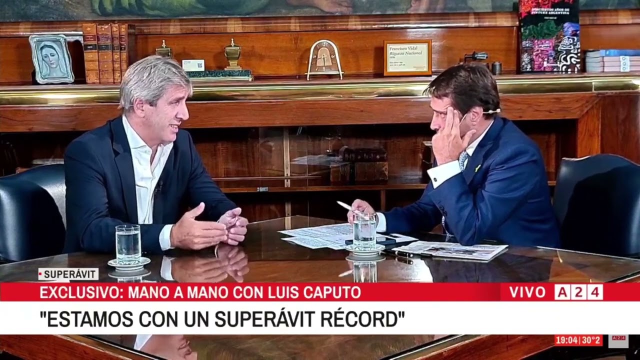 Entrevista del Ministro de Economía, Luis Caputo, con Eduardo Feinmann en El Noticiero de A24.