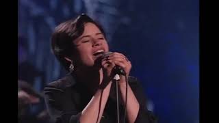 10.000 MANIACS - BECAUSE THE NIGHT (OFFICIAL MUSIC VIDEO)