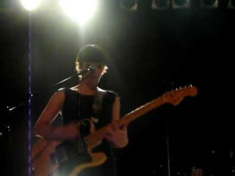 Kaki King - Pull Me Out Alive (Live 5/14/2010)