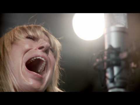 Heartless Bastards - Hold Your Head High @ The Collect