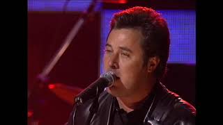 Amy Grant &amp; Vince Gill: &quot;Nothing But The Blood&quot; (34th Dove Awards)