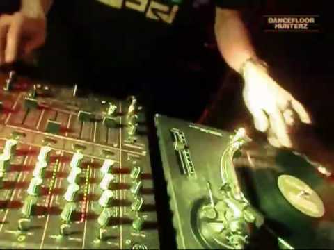 Dancefloorhunterz.com : D'JAMENCY & Luis Cunha - diâgónãl #2 @ Aperomix Club (Lyon-France)