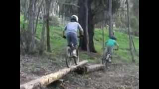 preview picture of video 'ANGLESEA BIKE PARK NEW GENERATION'
