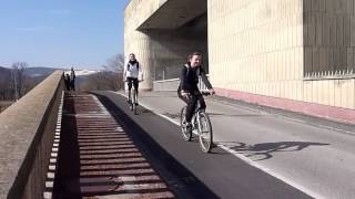 preview picture of video 'Sur la viarhona à bicyclette etape Allex La voulte Pierrelate'