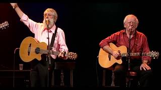 The Irish Rover - The Dubliners &amp; Friends | 40 Years Reunion: Live from The Gaiety (2003)