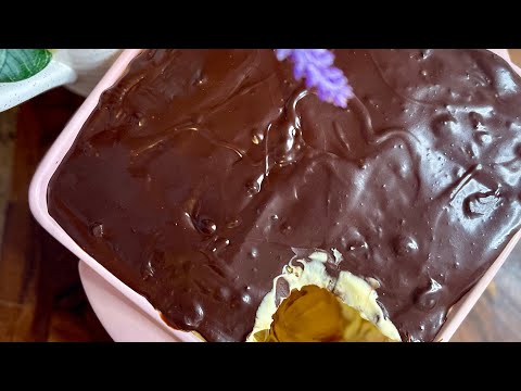 No Bake Eclair Cake- The Lazy Girls Kitchen