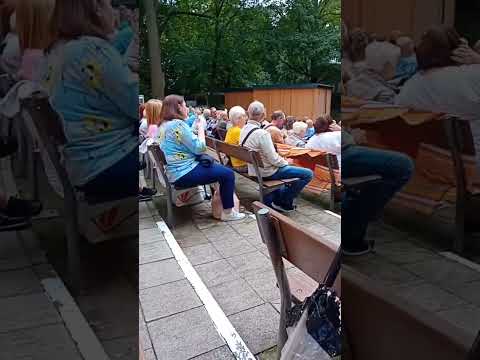 Freilichtbühne Schloß Neuhaus #trudesbude #theater