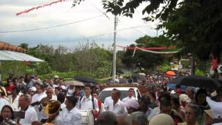 preview picture of video 'Procesion Con  El Divino Ecce Homo. Ricaurte Valle. 2013.'