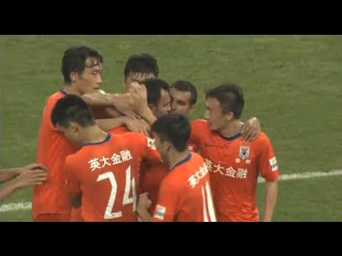 Shandong Luneng vs Guangzhou RF: Chinese Super League 2013 (Round 18)