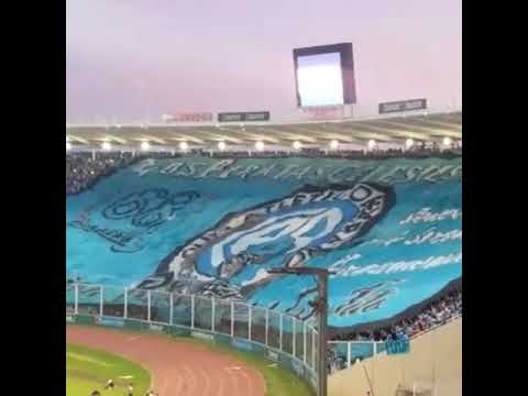 "La hinchada de Belgrano en el empate 1 - 1 ante Talleres" Barra: Los Piratas Celestes de Alberdi • Club: Belgrano