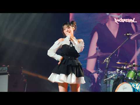QWER 'D-Day' STAGE CAM l 2025 QWER 1ST WORLD TOUR [ROCKATION] in HONG KONG