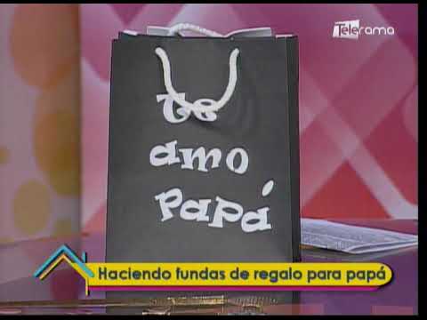 Haciendo fundas de regalo para papá
