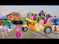 लालची ऑटो वाला ट्रेन बचाव Greedy Auto Rickshaw Wala Train 