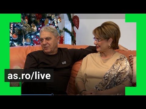 O iubire alb-albastră! Sorin Cârţu şi soţia fac masă mare cu familia de Crăciun.