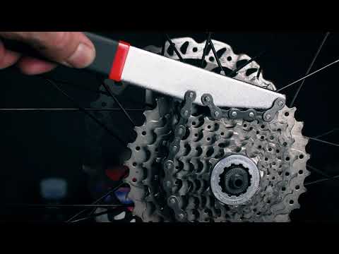 Chain Whip: PRO BIKE TOOL Chain Whip, In Focus
