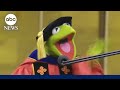 Kermit The Frog Delivers Commencement Speech To University Of Maryland Graduates