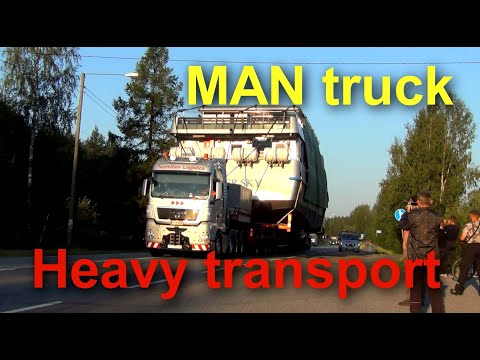 Heavy transport MAN TGX 680 HP monster truck