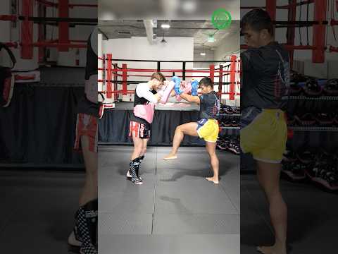 Muay Thai Training – Aggressive Counters to Forward Pressure with Cookie Lokwichit
