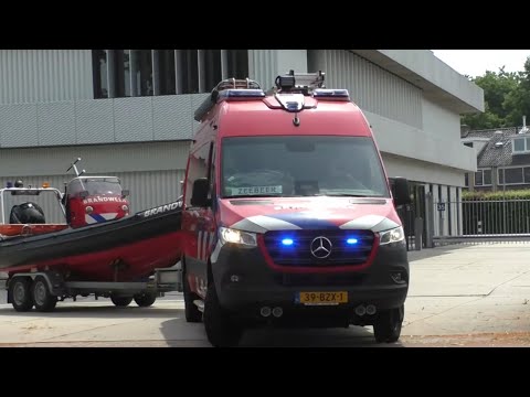 [OPKOMST + UITRUK]Vrijwillige Brandweer Harderwijk WO 06-1113 WOA 06-1112 met spoed naar een Melding