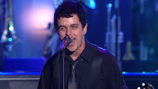 Green Day perform &quot;Rockaway Beach&quot; at the 2002 Rock &amp; Roll Hall of Fame Induction Ceremony