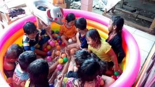 Download lagu Edisi mandi bareng Kaka Dafhita Adzkia Dzakira mp3 Download lagu Edisi mandi bareng Kaka Dafhita Adzkia Dzakira mp3