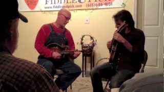 preview picture of video 'Bluegrass Special - Mike Compton & Matt Flinner @ Fiddle & Pick'