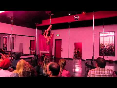 Cyndi Pole Dance Solo Pole-a-polooza 2012