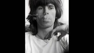 Rolling Stones - A bigger band - This place is empty (keith richard)