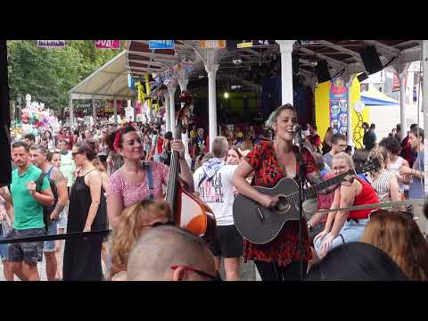 SWAMP "Nothin' Feels Right But Doin' Wrong" (Sarah Shook & the Disarmers) @ Hontzak. 20/08/23