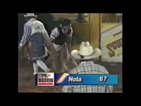 Eder Arce vs Tico Tico ( Valtinho Pereira )😃😃😃