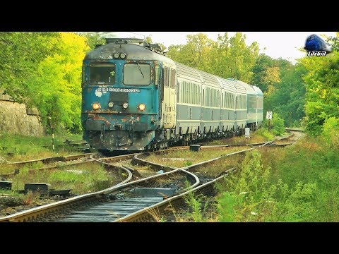 060-DA 60-0537-0 & IR1366-1"Harghita" Brasov-Budapest in Gara Oradea Station - 03 October 2017