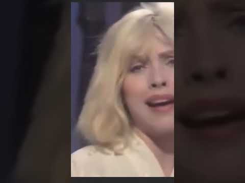 Debbie Harry on the Muppet show 🎶