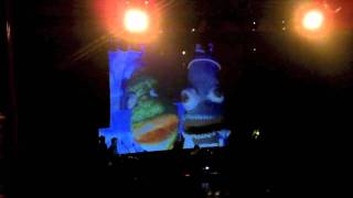 They Might Be Giants perform &quot;Shoehorn with Teeth&quot; at KOKO, Camden Town, 15 July 2011