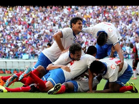 Melhores momentos e festa da torcida de Bahia 2 X 0 Vitória. (6/4/2014)