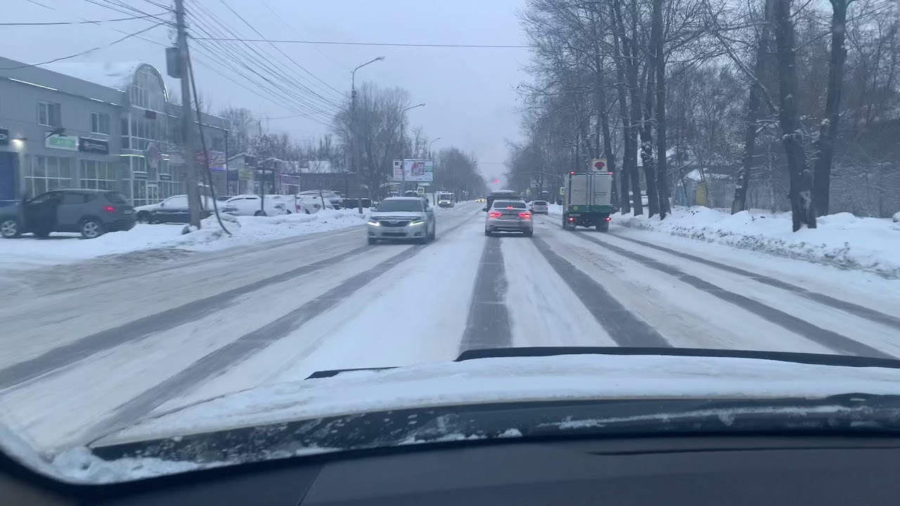 Nissan Almera Classic: кнопка SNOW - активируйте снежный режим