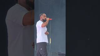 Alonzo perform son titre " suis moi " au golden coast festival ce vendredi 05 septembre 2025#Alonzo