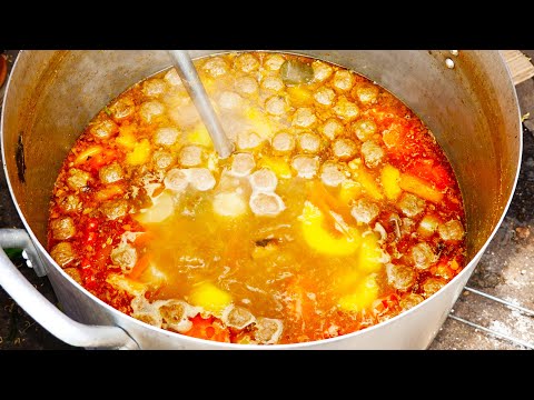 Amazing Cambodian Market Scenes, Street Vendor Activities