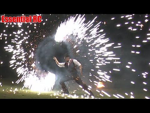 JUGGLING INFERNO (Festival of Flight | Weston Park 2015)