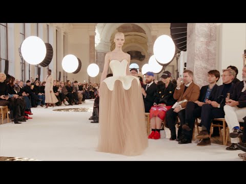 Schiaparelli Couture Spring-Summer 2025 | Haute Couture Week | VRAI Magazine