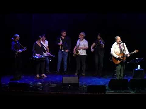 C0352 - Raul Malo: "Moon and Stars" (new song by The Mavericks) - Cayamo cruise - March 4, 2024