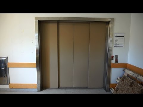 1990s KONE M-series traction freight elevator @ Linköping University Hospital (Building 4)