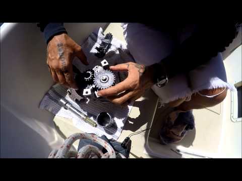 S/V Southern Cross Ep.8 - Servicing a Barlow 27 Winch