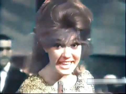 Gillian Hills  - Ye Ye Girl Twistin And Shakin   1962  Colour