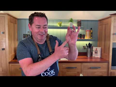 Warm steak salad with smoked bacon &blue cheese dressing