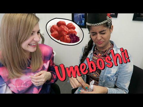[Japanese Food] Trying ONIGIRI + UMEBOSHI for the First Time!!