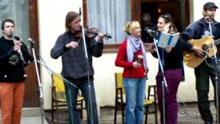 Jak Kdy - Čert ví, kdy kotvy zvednem / What shall we do with the drunken sailor Jak Kdy - Čert ví, kdy kotvy zvednem / What shall we do with the drunken sailor