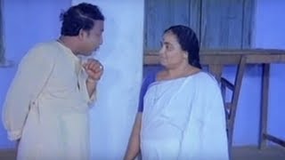 കാണാൻകൊള്ളാവുന്ന പെണ്ണുങ്ങളുണ്ടേൽ തമ്പുരാൻ ഏതു തിണ്ണേ൦ നിറങ്ങും | Malayalam comedy | Short film