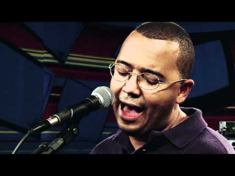 Dudu Nobre em "Aquarela brasileira" no Estúdio Showlivre 2011