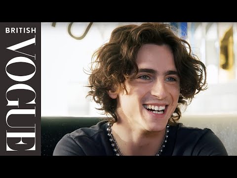 蒂莫西-夏拉梅創造英國《Vogue》歷史意味著什麼？ (Timothée Chalamet: What It Means To Make British Vogue History | In Conversation)